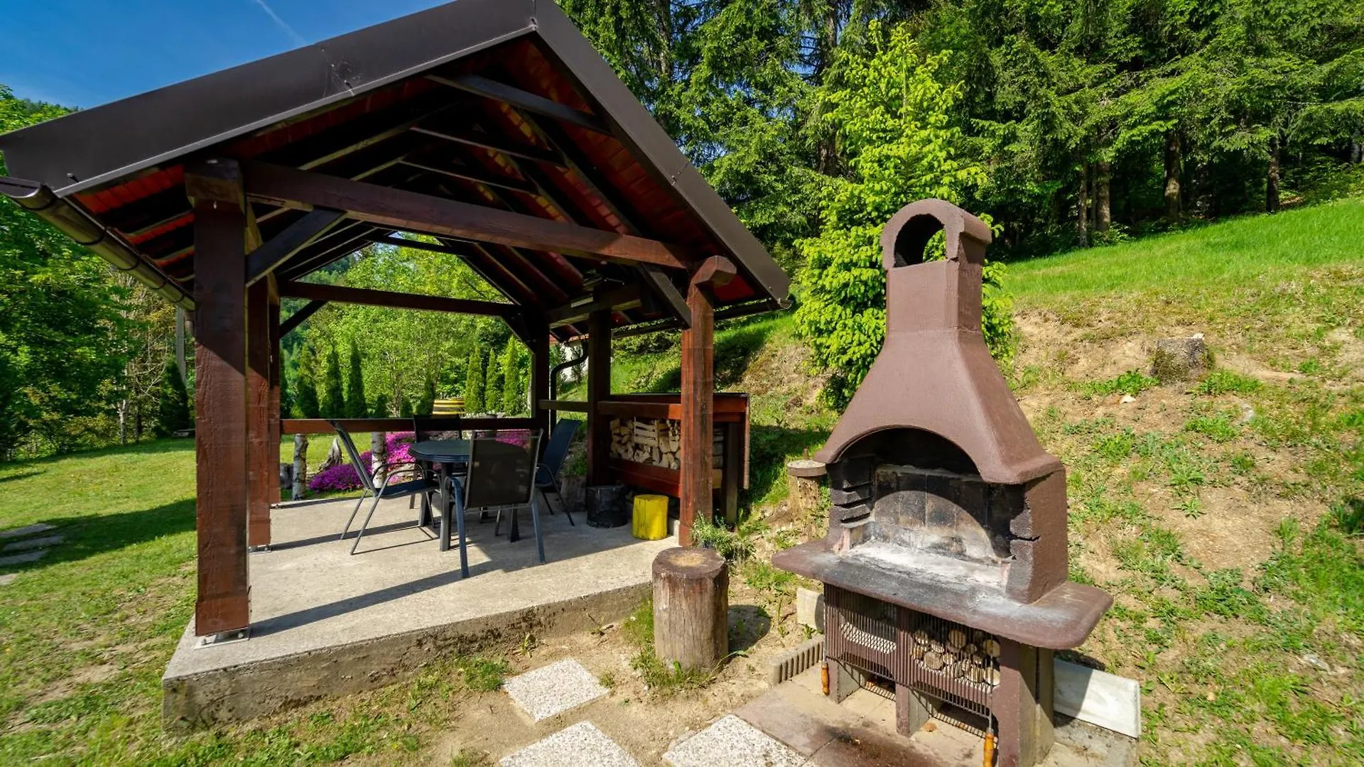 Сasa de vacaciones Villa Kuca Na Osami Pokraj Jezera Delnice Croacia
